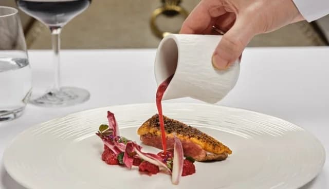 GB Roof Garden: Renovación culinaria con Koustoudis y Rokanas