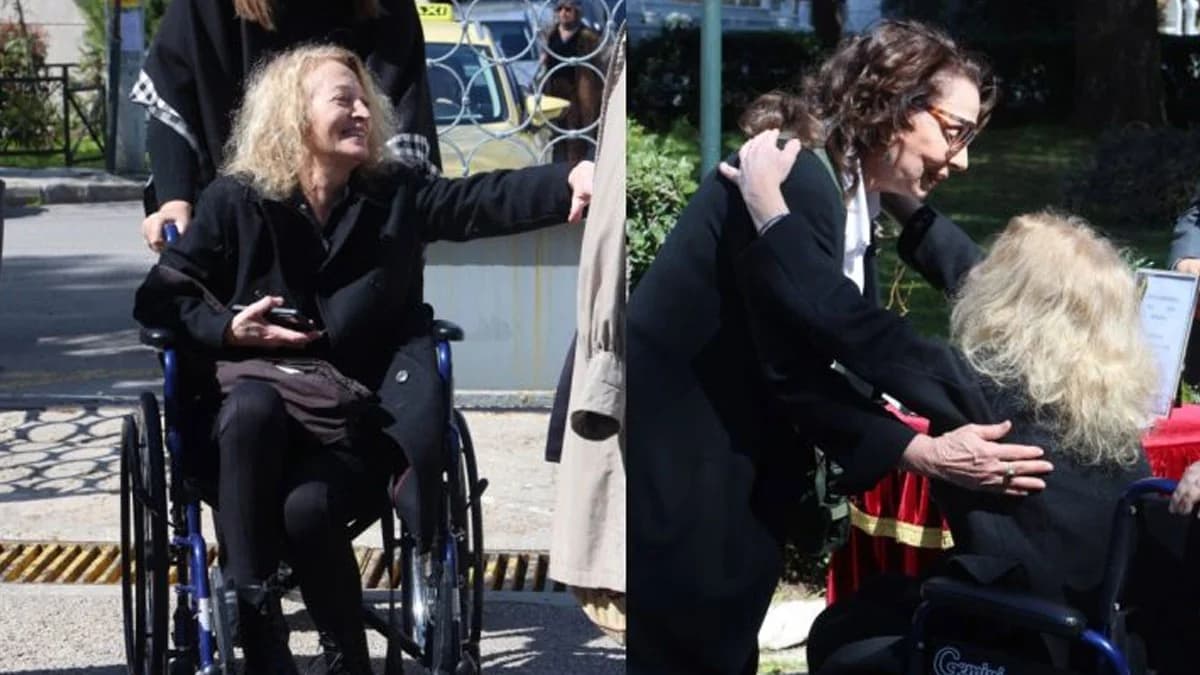 Loukia Pistiola: Rara aparición en silla de ruedas en el funeral de Giorgos Panousopoulos