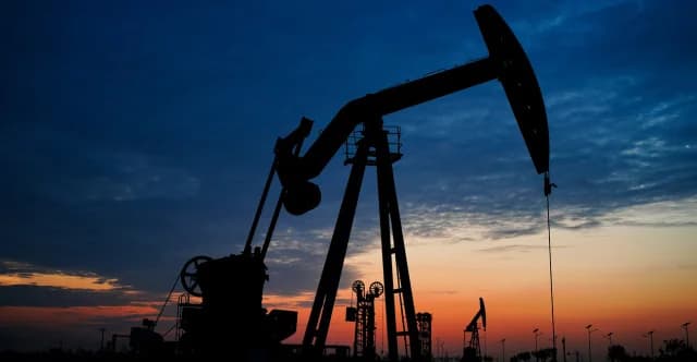 UBS: Τρία σενάρια για πετρέλαιο και φυσικό αέριο