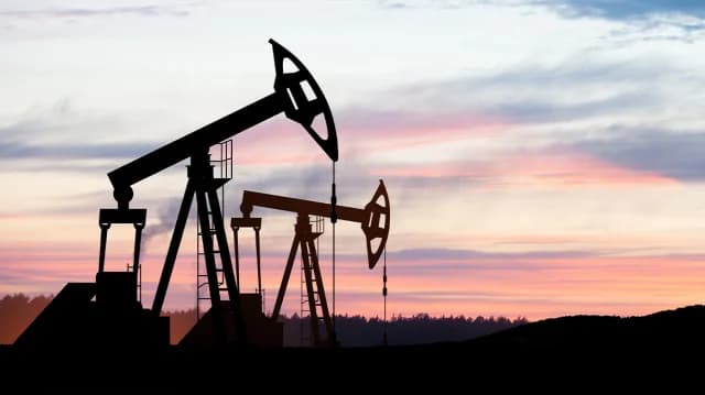 TotalEnergies: Αναστέλλει το 15% της παγκόσμιας παραγωγής πετρελαίου και φυσικού αερίου