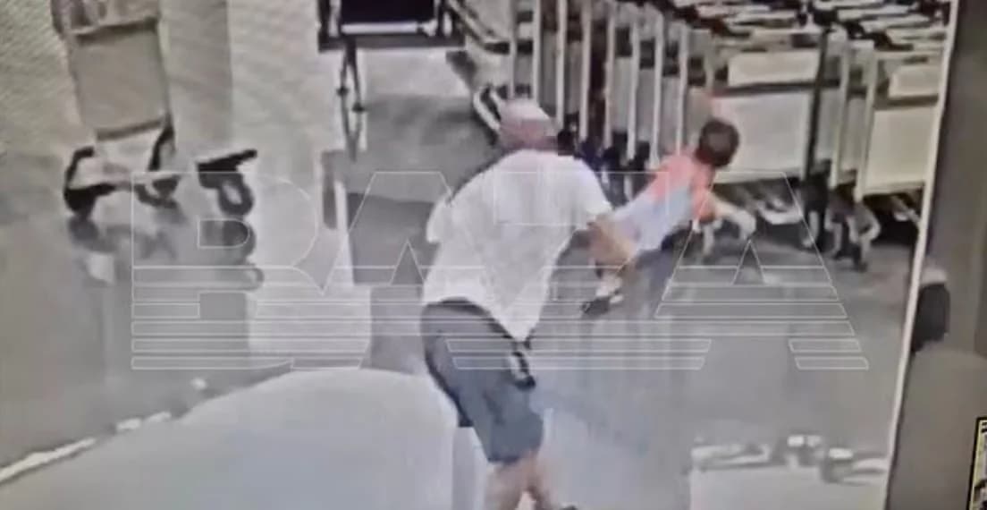 זעזוע במוסקבה: גבר תוקף ילד בן שנתיים בשדה התעופה