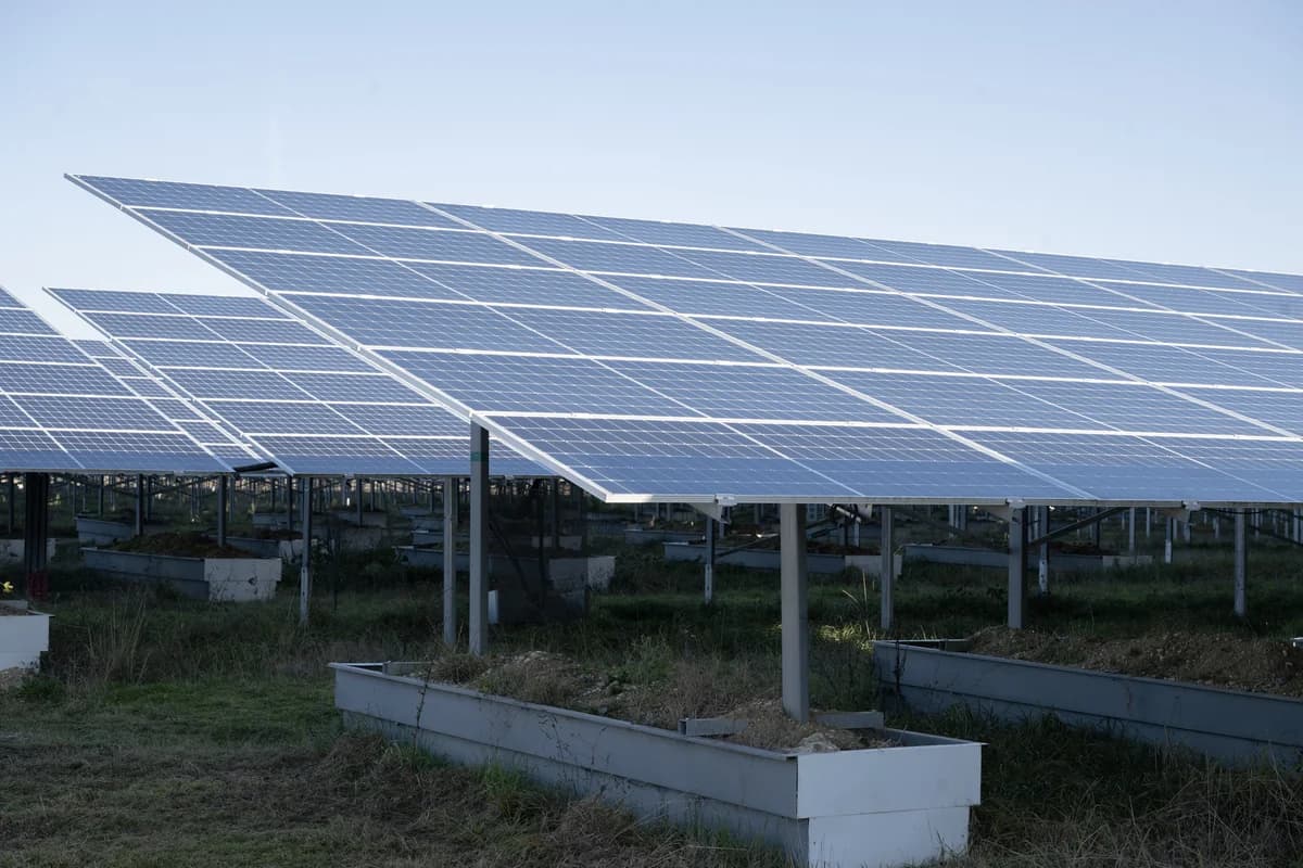 Neue Regeln für das Stromnetz: Priorität für Energiespeicherung