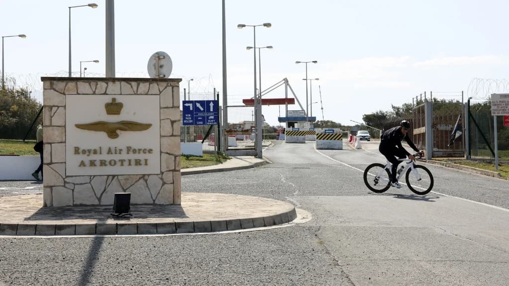 Ακρωτήρι: Τέλος στο καθεστώς εκκένωσης – Επιστροφή των κατοίκων