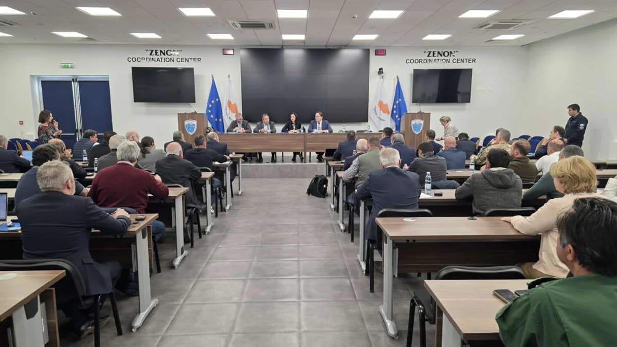 ЕКА задает вопросы комиссару Вархели по ящуру