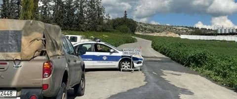 Κόμματα: Επικρίσεις για τη Διαχείριση του Αφθώδους Πυρετού
