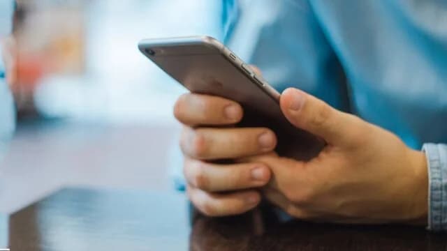 Νέα απάτη μέσω SMS με το όνομα του ΕΦΚΑ: Πώς να προστατευτείτε