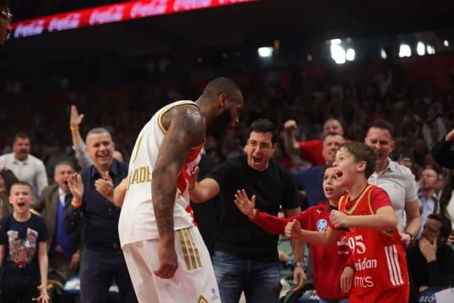 Ερυθρός Αστέρας - Φενέρ 79-73: Τέλος στο σερί των Τούρκων