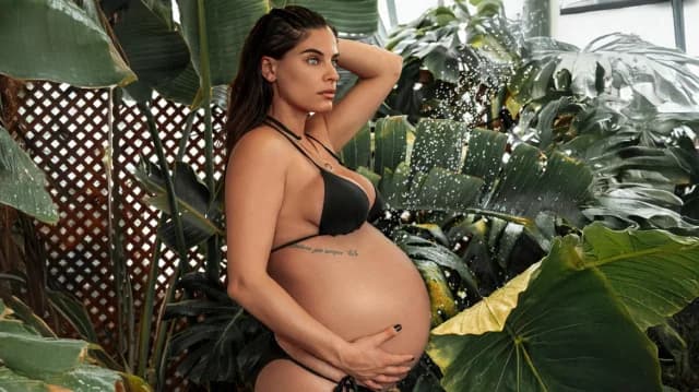 Christina Bompa: Fotos de embarazo y maternidad