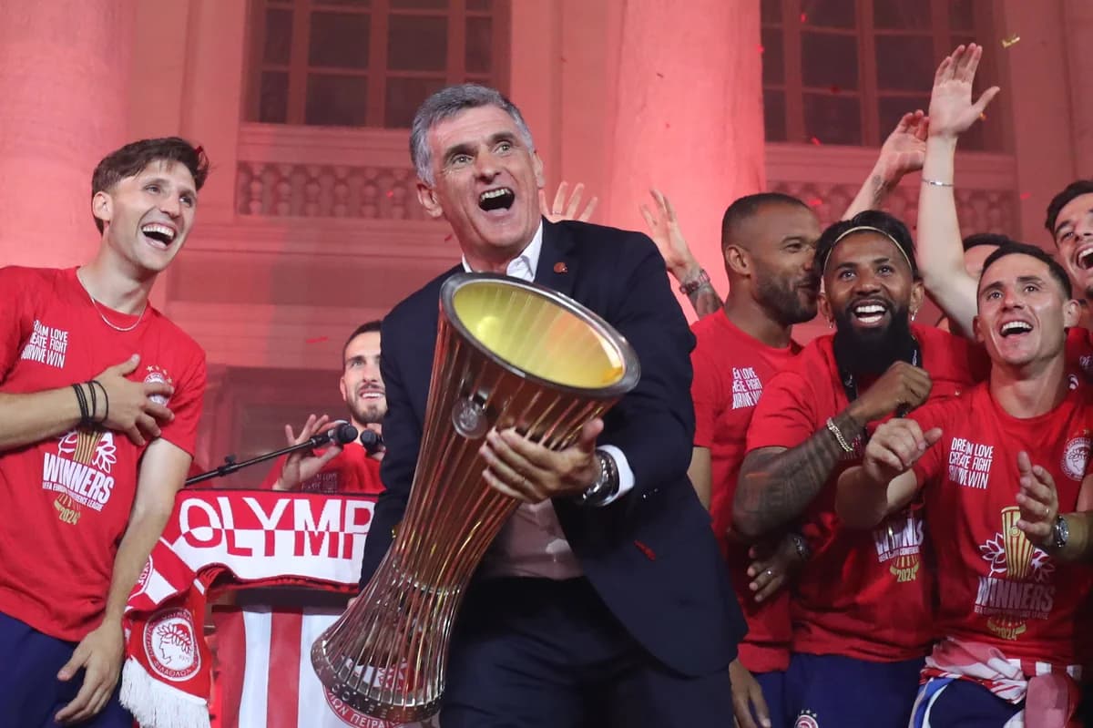 José Luis Mendilibar wird 65: Glückwünsche von Olympiacos FC