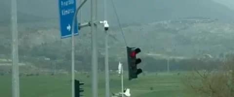 Ζημιές στα κατεχόμενα από σφοδρούς ανέμους