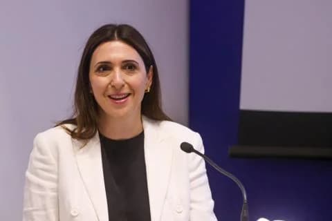 מ. ראונה: חשוב לפשט את הכללים עבור בינה מלאכותית
