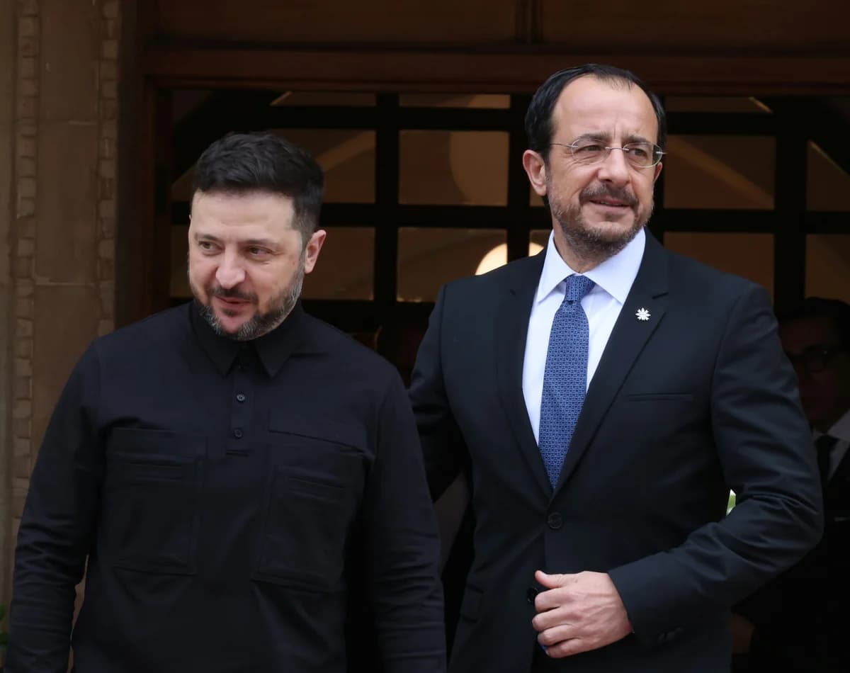 Zelenski propone protección para las bases británicas en Chipre