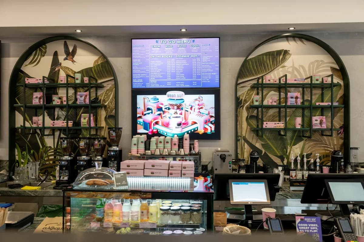 Neuer Bean Bar Store im Alphamega Mandria Supermarkt