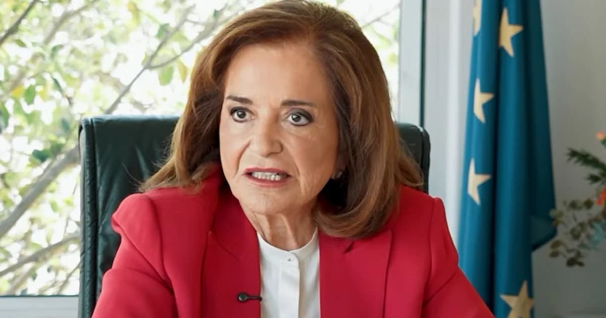דורה באקויאניס: הדמיון בין סאקארי-מיצוטקיס והחתונה