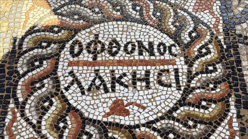 Descubierto en Turquía un mosaico de 1.500 años con inscripción griega