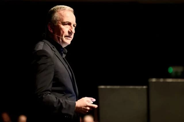 Salónica se transforma en un centro de crecimiento e innovación, dice Kalafatis