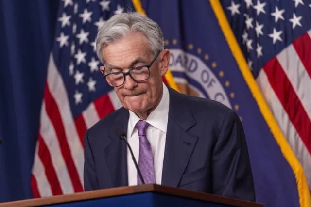 Fed Holds Rates Steady Amid War and Energy Crisis