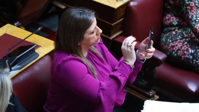 Griechisches Parlament: Filmverbot im Plenum nach dem Vorfall Konstandopoulou-Georgiadis