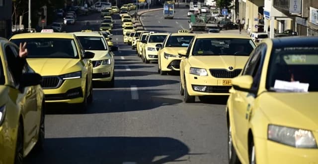 Συνεχίζεται η απεργία ταξί στην Αττική – Κυκλοφορούν τα οχήματα στην περιφέρεια