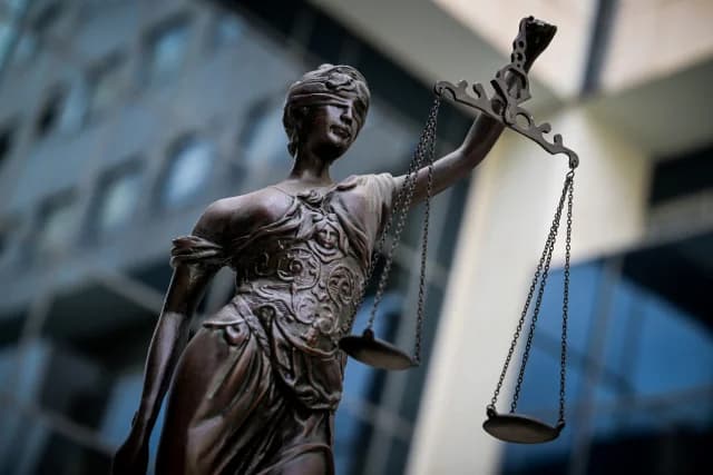 Εισαγγελείς: Αποδοκιμασία για δηλώσεις σχετικά με τη δίκη των Τεμπών
