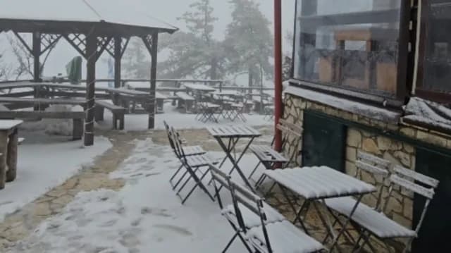 Parnitha Covered in Snow: Bafi and Flambouri Refuges Open