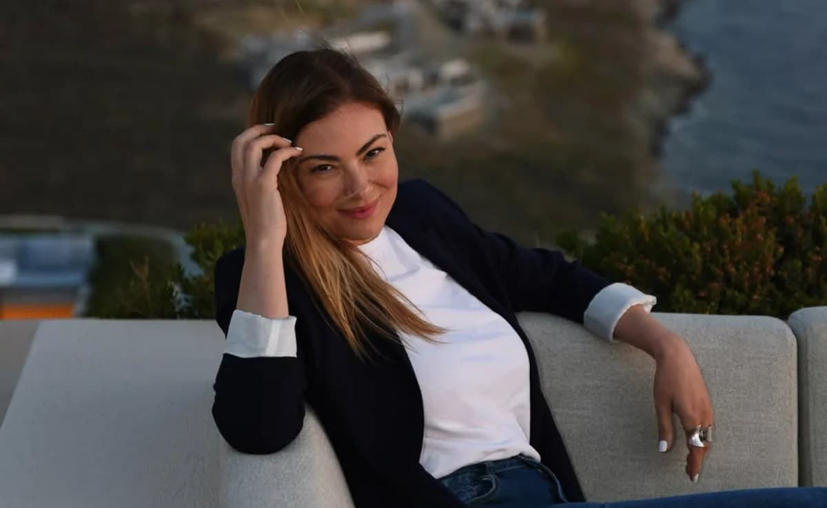 Δέσποινα Καμπούρη: «Χάνεται η ουσία του Gay Pride πίσω από την υπερβολή;»