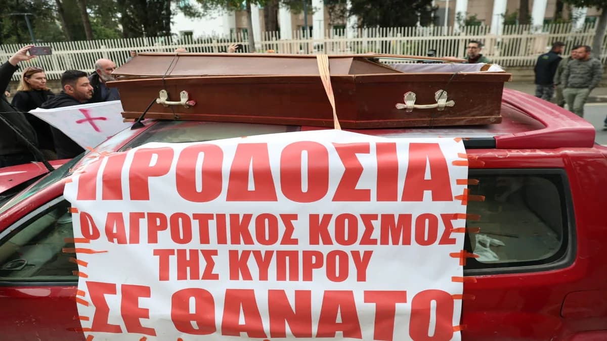 Ένταση στο Προεδρικό: Διαμαρτυρία κτηνοτρόφων για τον αφθώδη πυρετό