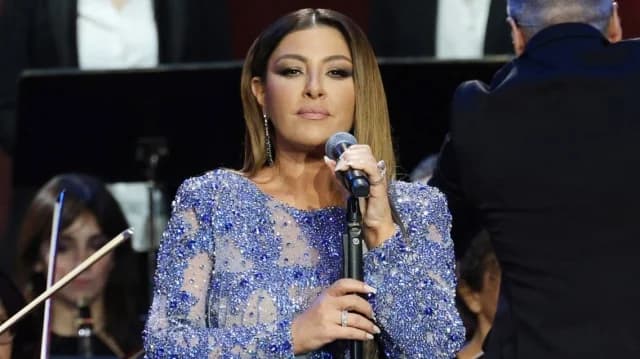 Elena Paparizou: No estoy hospitalizada, tuve un shock alérgico y un resfriado