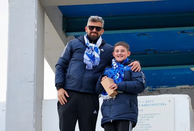 Anorthosis: Presencia masiva de aficionados en el estadio "Antonis Papadopoulos" (fotos)