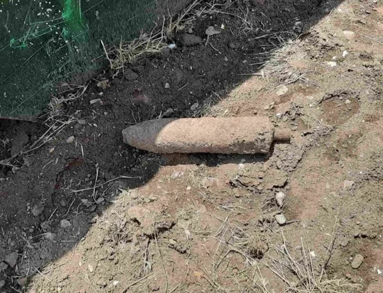 Granate in Pefki gefunden: Dimokratias Straße gesperrt
