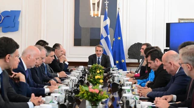 Cabinet Meeting: Minimum Wage Increase in Focus