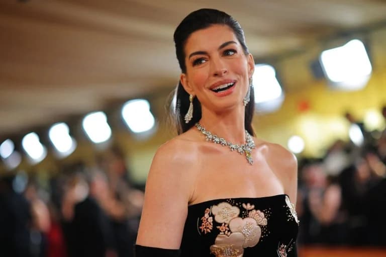 «Ο Διάβολος Φοράει Prada 2»: Η Άν Χάθαγουεϊ ζήτησε αλλαγές στην παραγωγή
