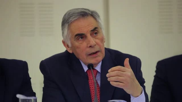 Pelegrinis: Tsipras is like a 'ghost'