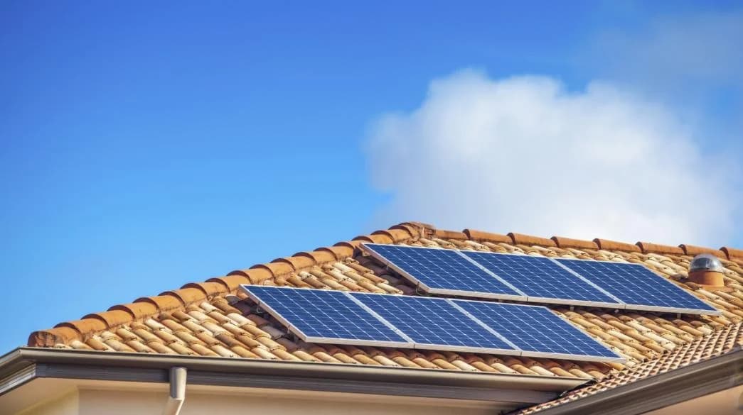 EAC Responds on Photovoltaic Compensation and VAT Reduction on Electricity