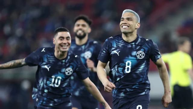 Paraguay vs Grecia: Gol de Gómez de tiro libre (video)