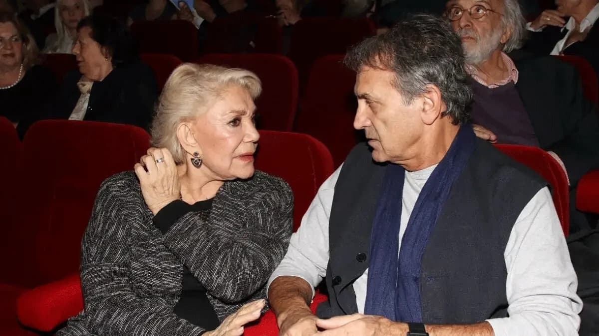 Θλίψη για την απώλεια της Μαρινέλλας – Το συγκινητικό αντίο του Νταλάρα