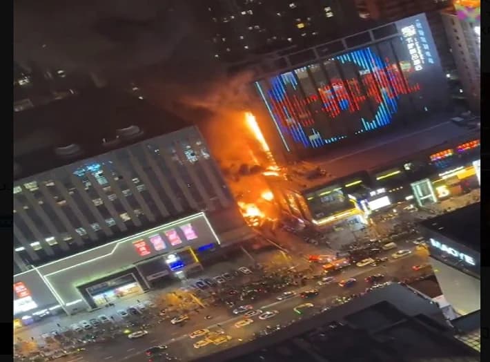 China: Brand in Hochhaus – Drei Tote, 23 Verletzte