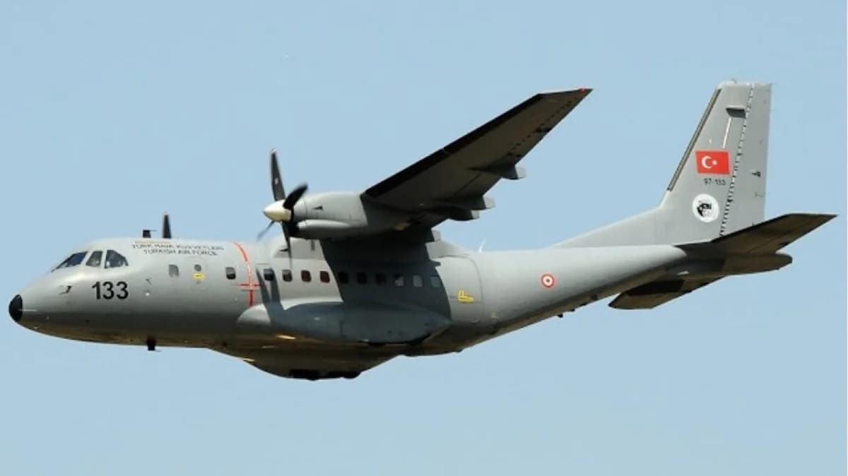 Τουρκικό κατασκοπευτικό CN-235 παραβίασε το ελληνικό FIR