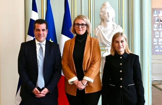 Πλεύρης και Βολουδάκη στο Παρίσι για το Νέο Σύμφωνο Μετανάστευσης
