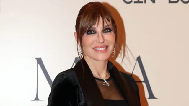 Βίκυ Χατζηβασιλείου: «Δεν θα μετακόμιζα Αθήνα για τα παιδιά μου»