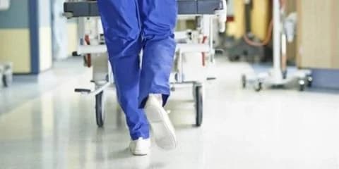 OEB reconsidera medidas por escasez de enfermeras, da tiempo al Ministro