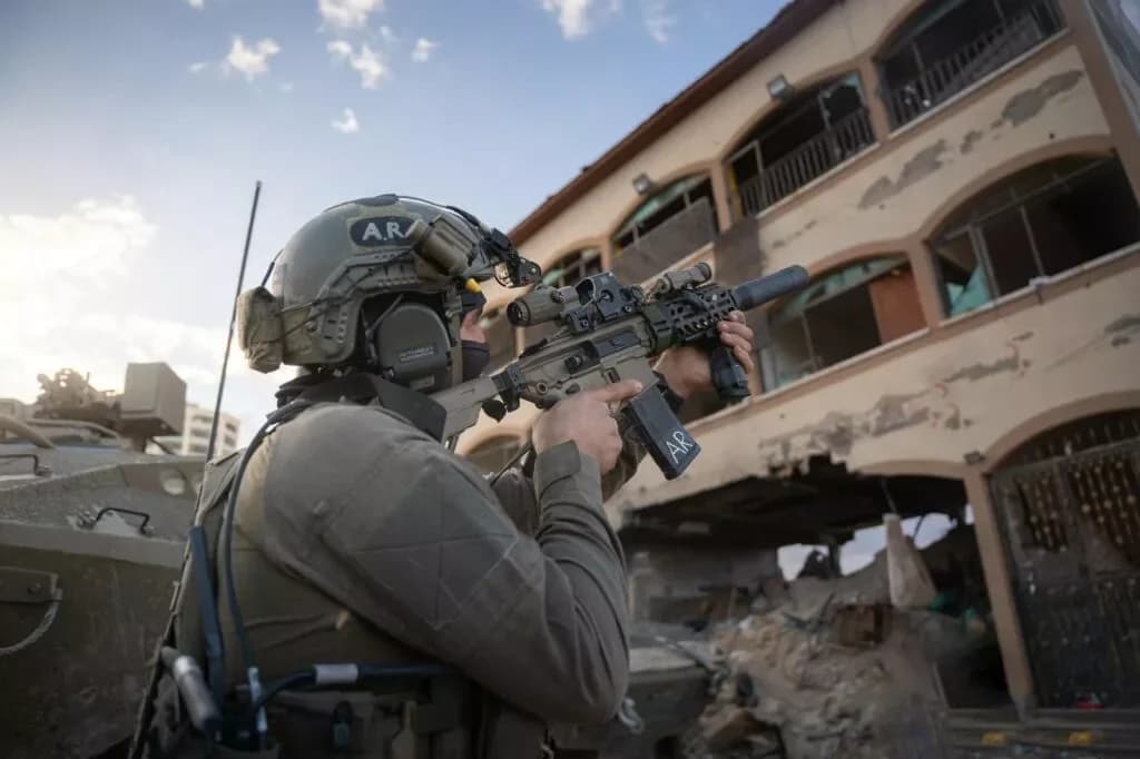 Israel Halts Military Equipment Imports from France Amidst Tensions