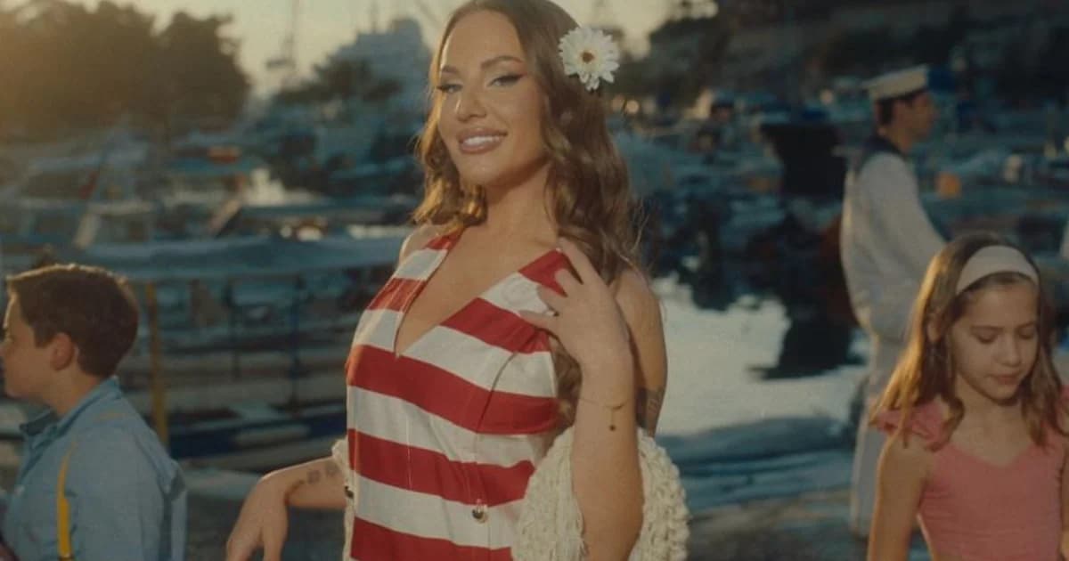 Andromachi: Viral hit with the new song 'Sousouro'