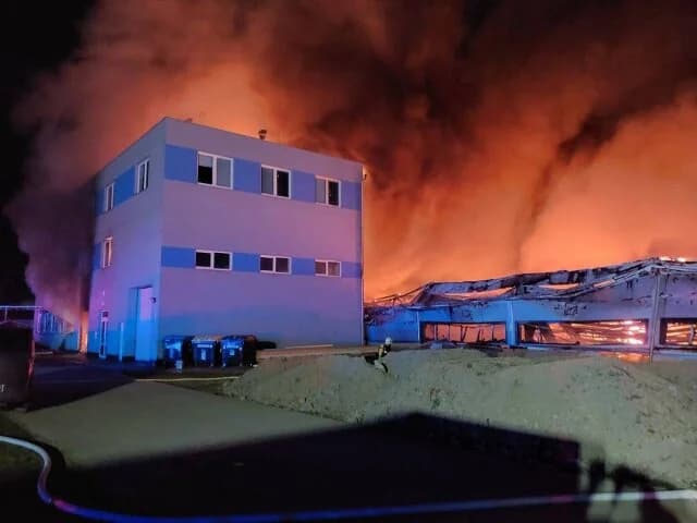 Dos detenidos por incendio provocado en fábrica de drones checa