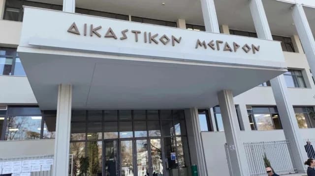 Αναβάλλεται επ' αόριστον η δίκη για τα βίντεο των Τεμπών