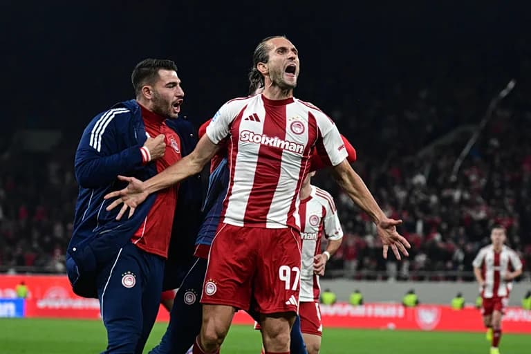 Ακυρώθηκε γκολ του Γιαζίτσι στο 98' στον αγώνα Ολυμπιακός-ΑΕΚ