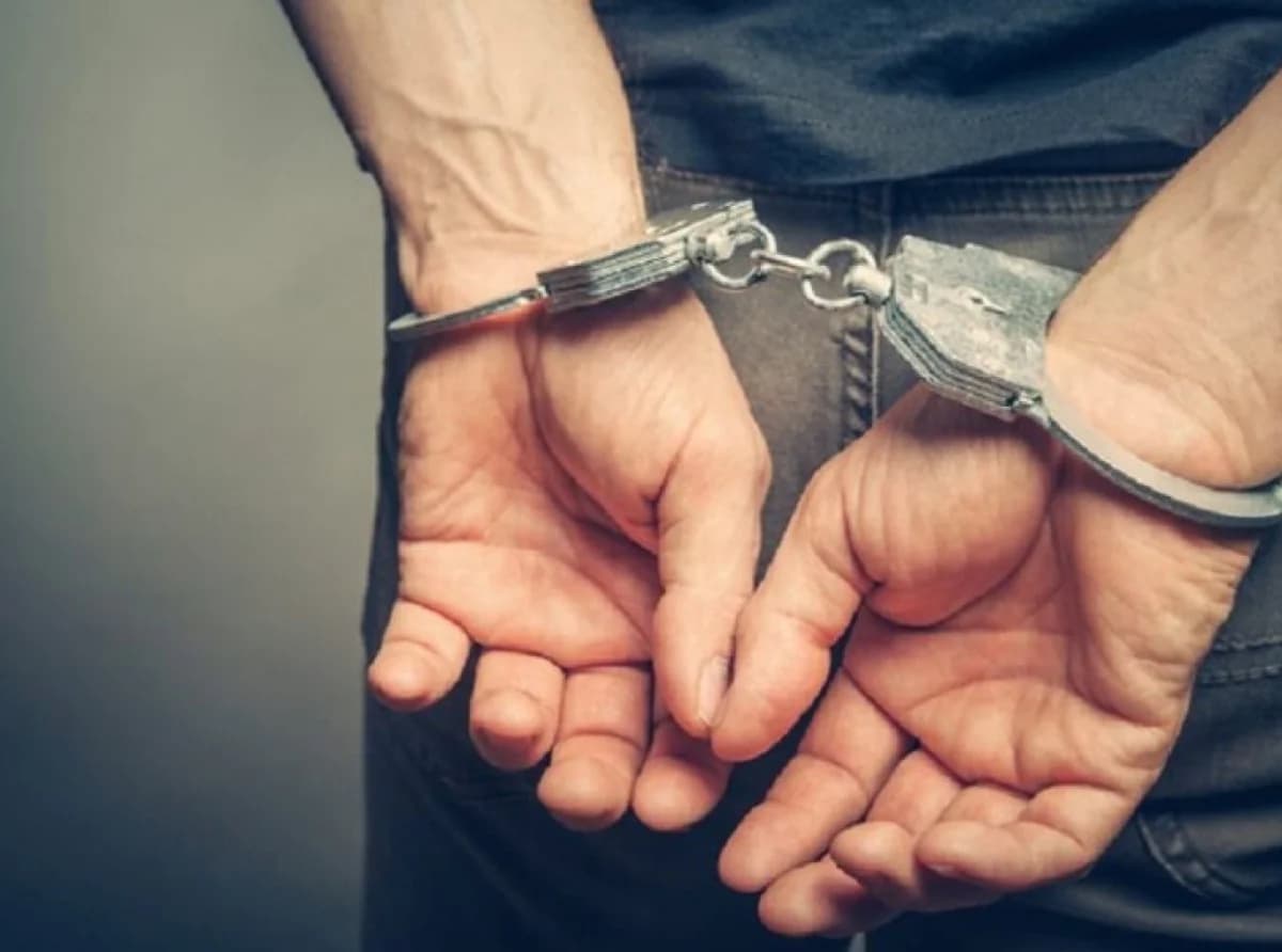 Dromolaxia: Verfolgungsjagd mit Schüssen, 25-Jähriger wegen Drogen verhaftet