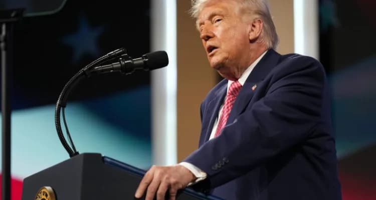 Trump verkündet 'vollständigen und totalen Sieg im Iran' nach Waffenstillstand