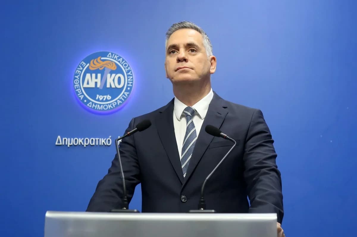 N. Papadopoulos: "Estamos lidiando con teorías de conspiración"