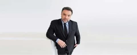 Grigoris Arnaoutoglou gerührt von der Überraschung seines Sohnes